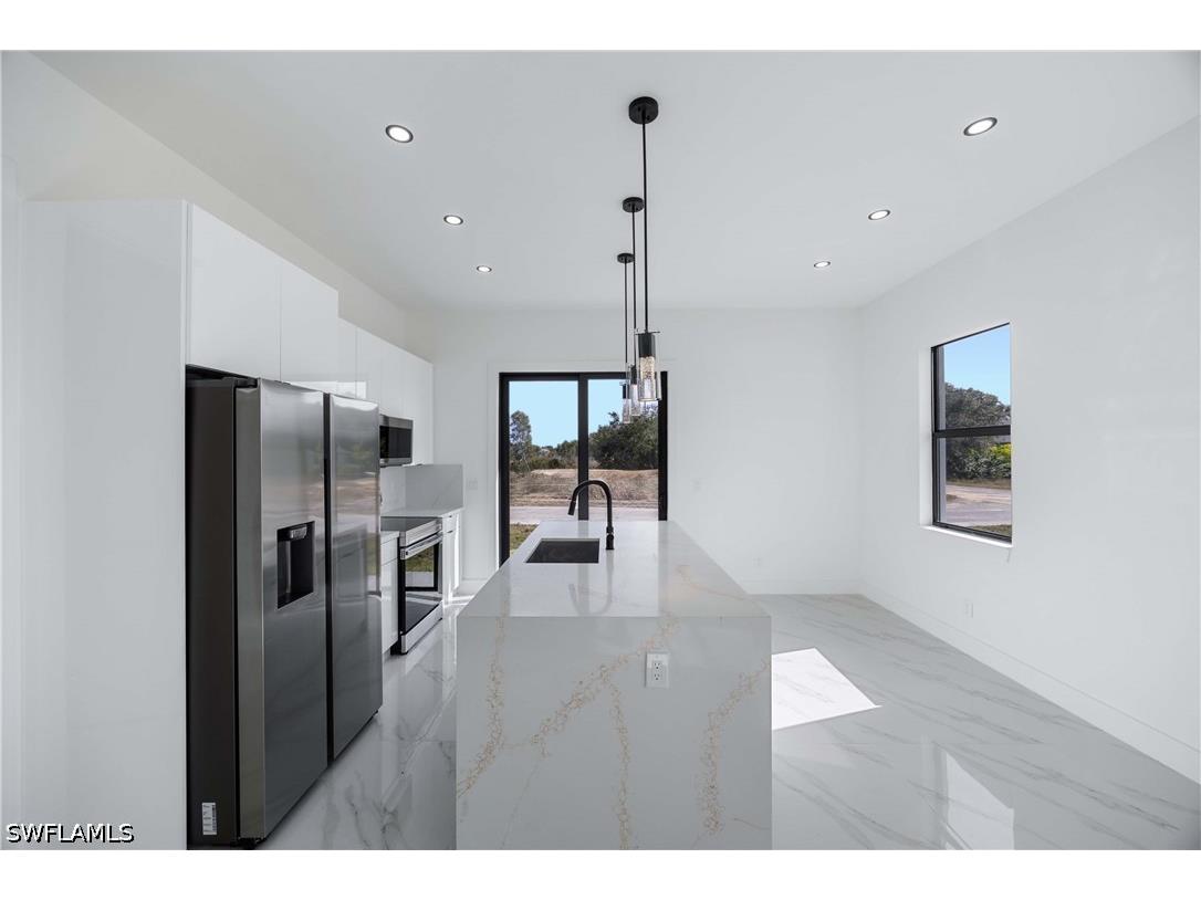 1053 Marine Avenue S Lehigh Acres FL 33976 226012831 image9