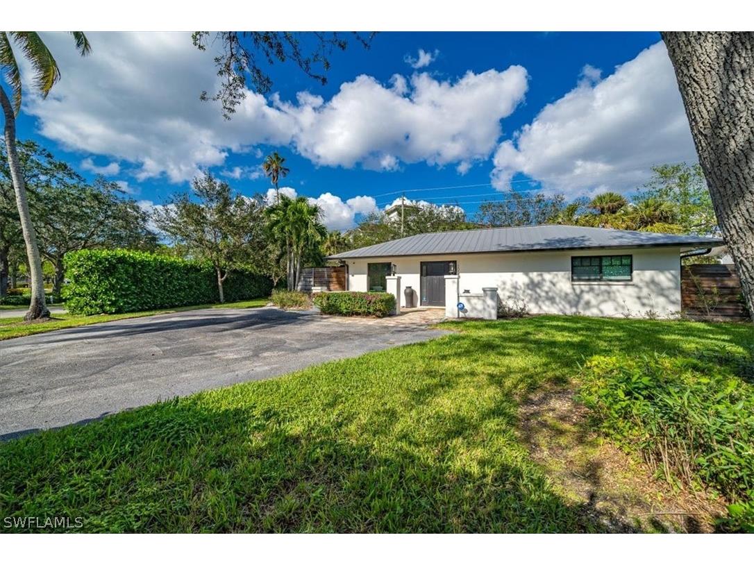 1053 Milano Drive Naples FL 34103 222087503 image1