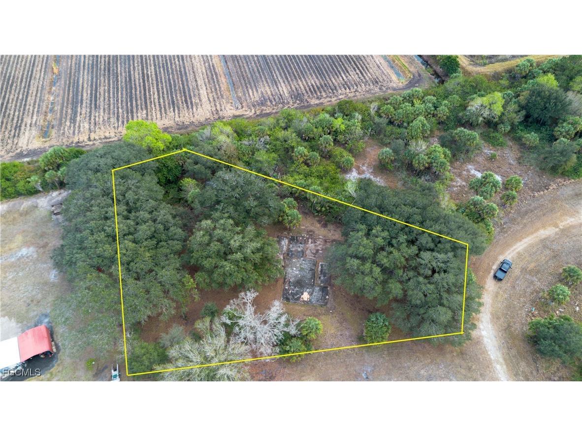 1053 Right Side Road Moore Haven FL 33471 2026004796 image2