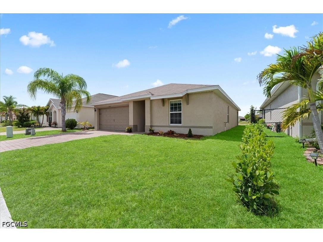 10535 Crossback Lane Lehigh Acres FL 33936 2026023730 image4