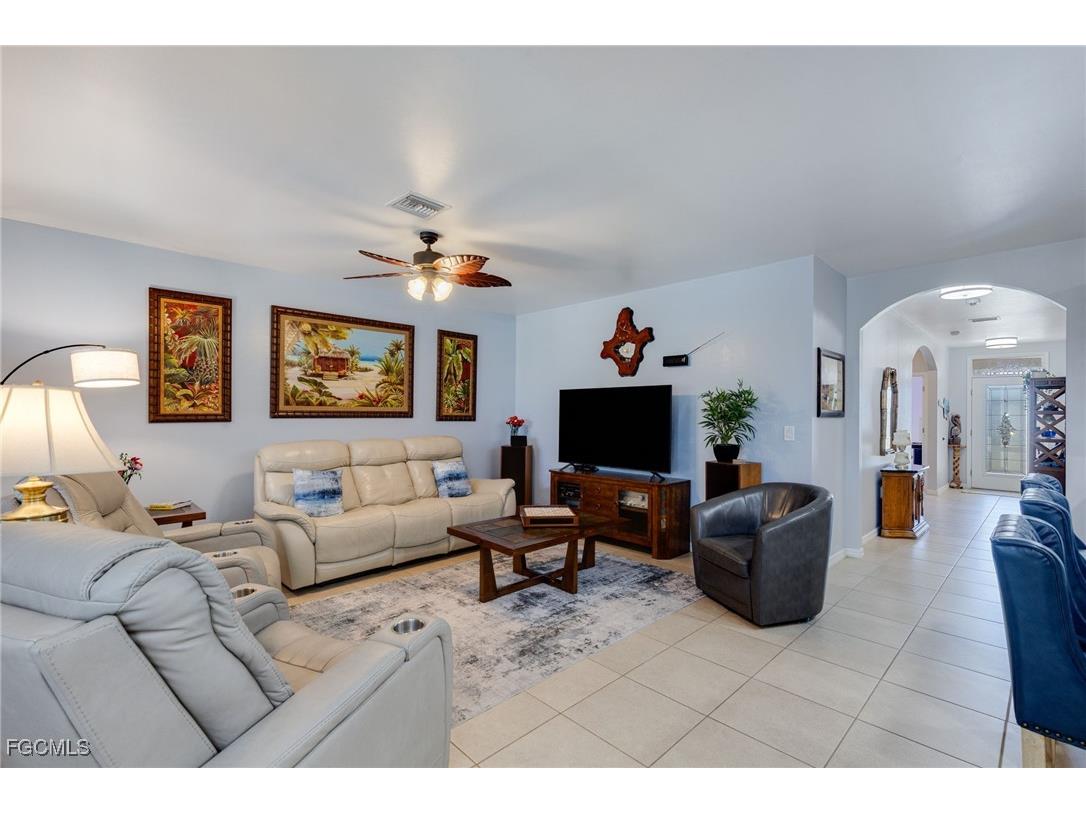 10536 Canal Brook Lane Lehigh Acres FL 33936 2025013962 image3