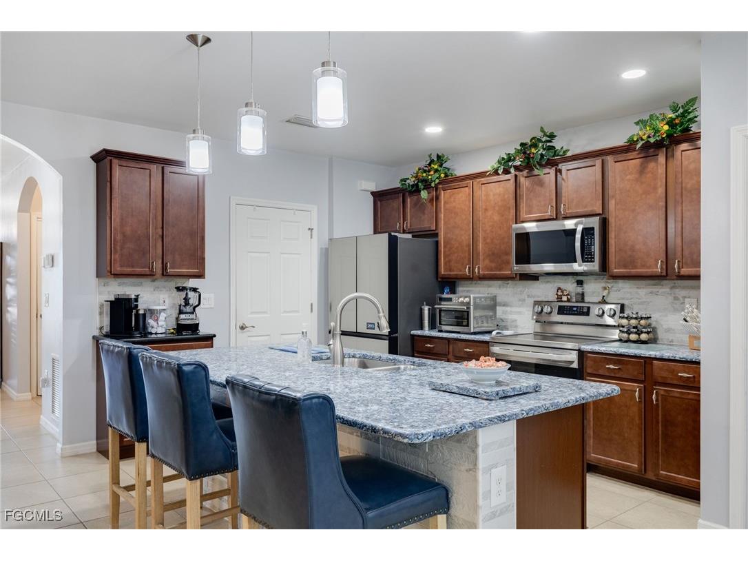 10536 Canal Brook Lane Lehigh Acres FL 33936 2025013962 image6