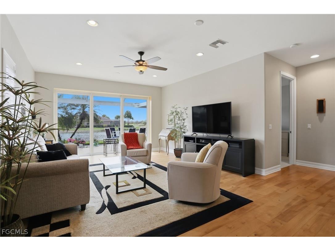 10537 Diamante Way Fort Myers FL 33913 2026012864 image1