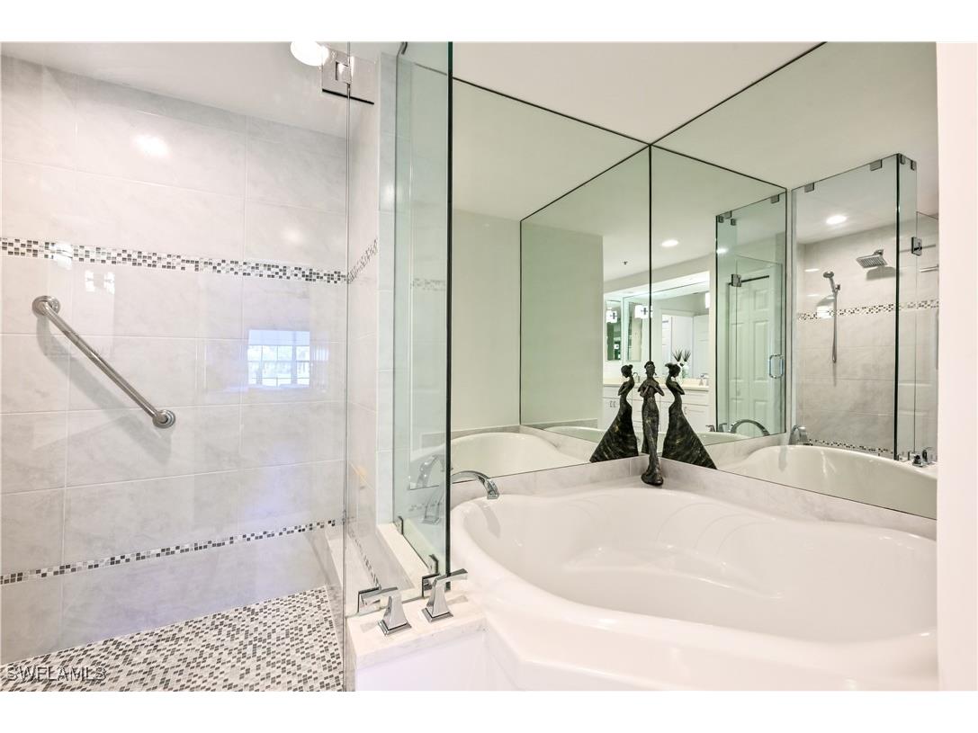 1054 Egrets Walk Circle #102 Naples FL 34108 225025563 image12