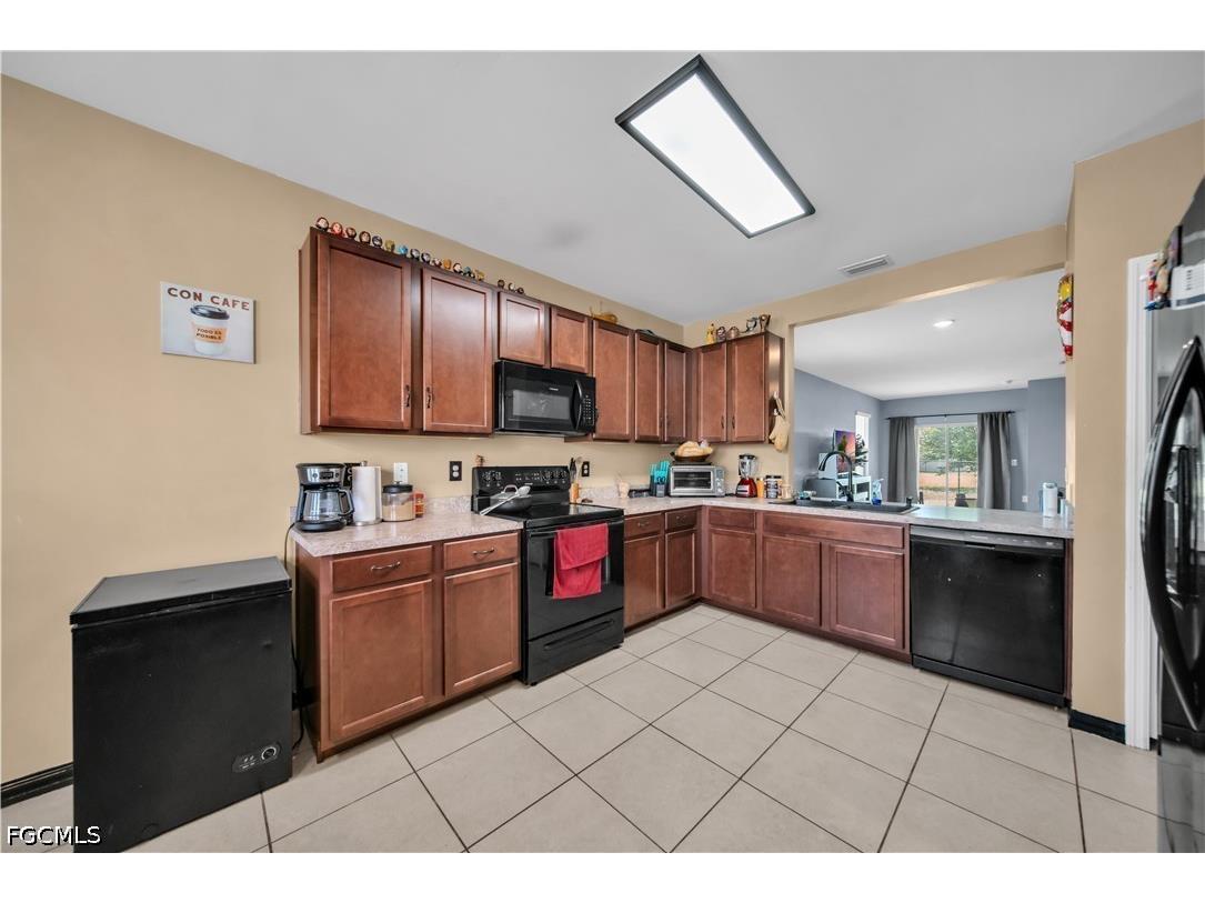 10549 Canal Brook Lane Lehigh Acres FL 33936 2026017459 image5
