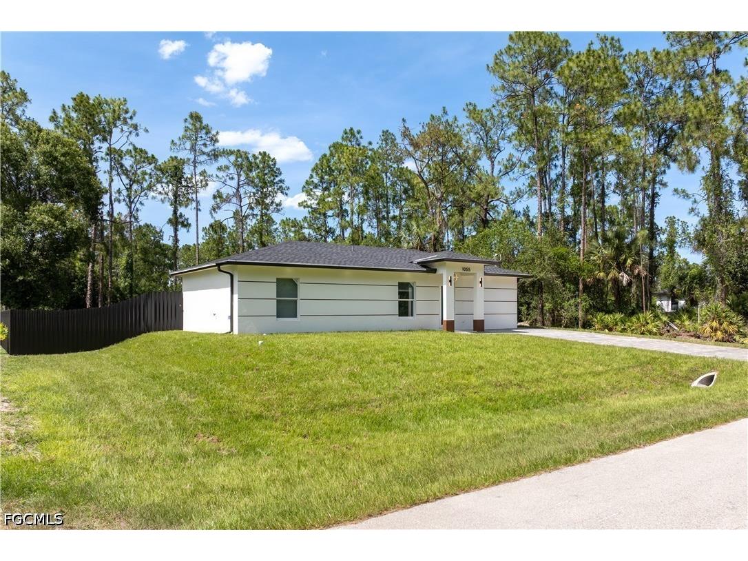 1055 Asther Street E Lehigh Acres FL 33974 2026025954 image5