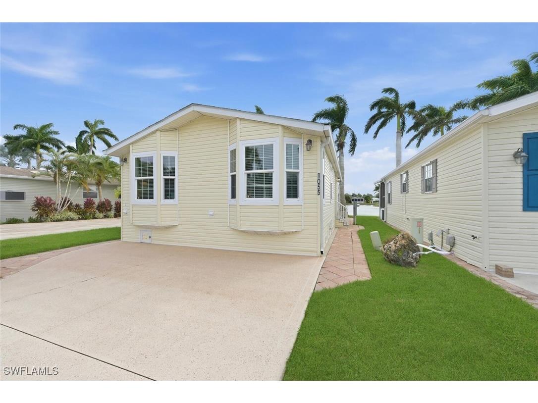 1055 Diamond Lake Circle Naples FL 34114 225079285 image2