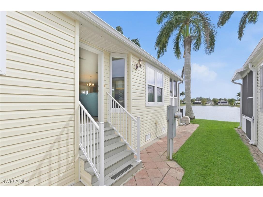 1055 Diamond Lake Circle Naples FL 34114 225079285 image3