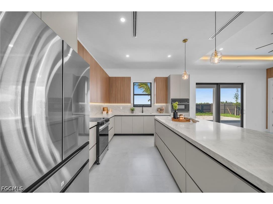 1055 Embers Parkway W Cape Coral FL 33993 2026017580 image6