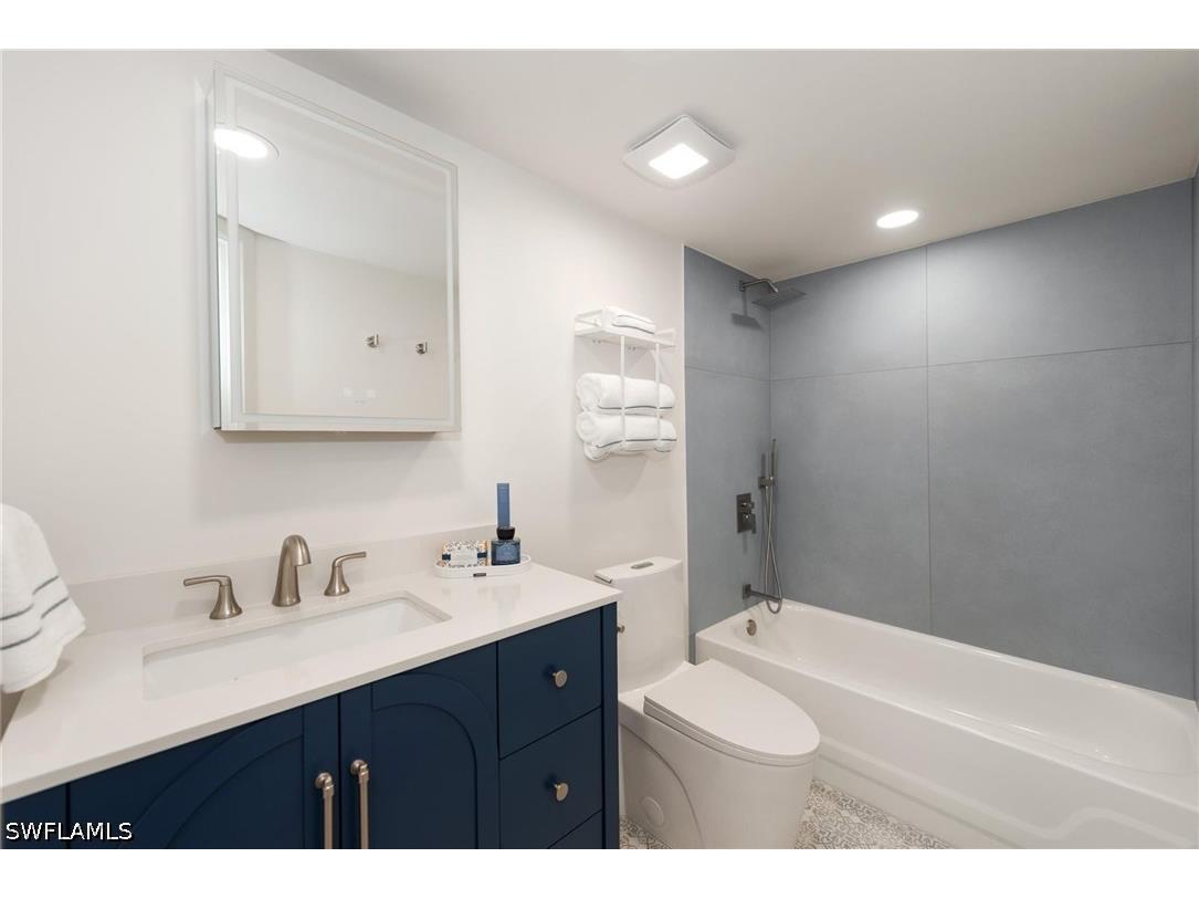 1055 Forest Lakes Drive #D114 Naples FL 34105 226020880 image25