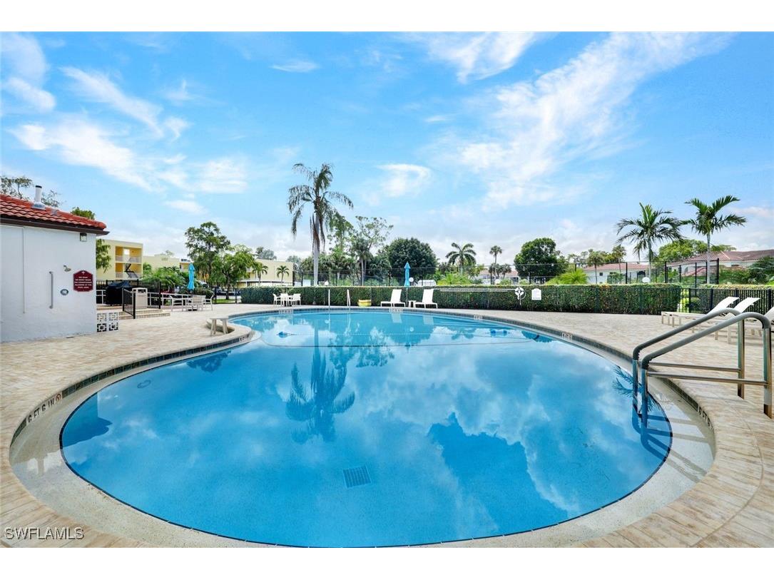 1055 Forest Lakes Drive #F203 Naples FL 34105 225070618 image19