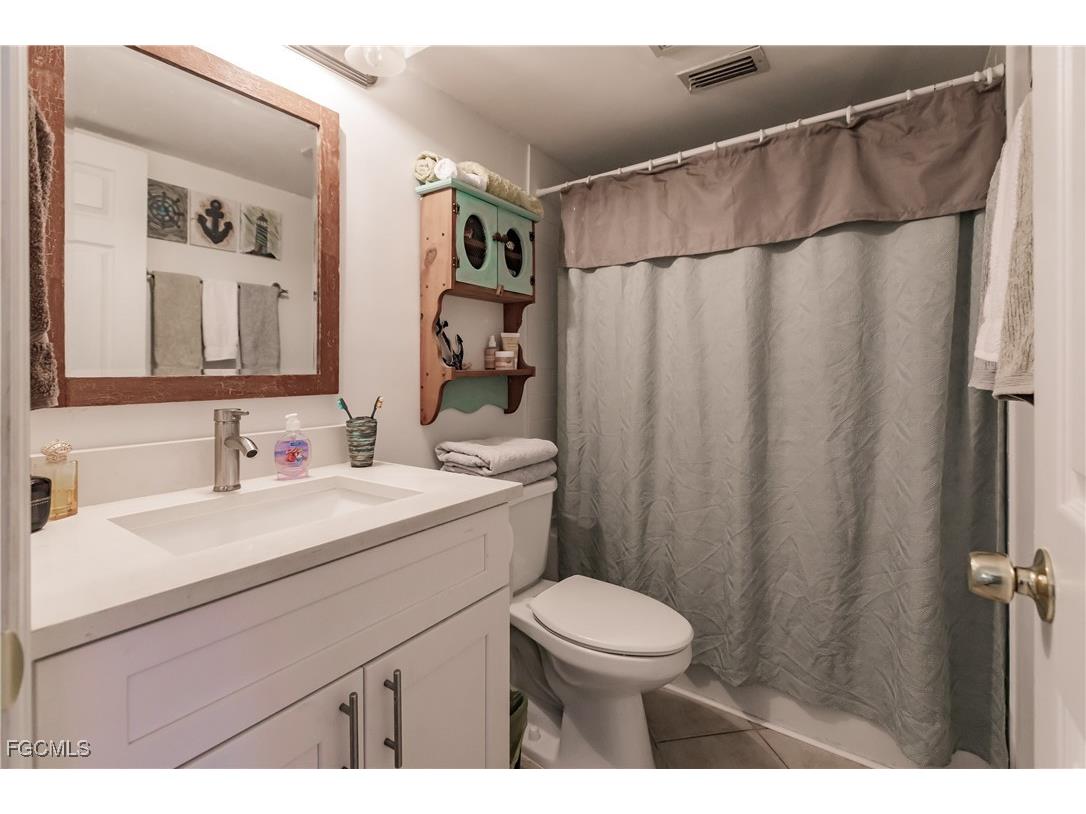 1055 Palm Avenue #216 North Fort Myers FL 33903 2025024058 image15