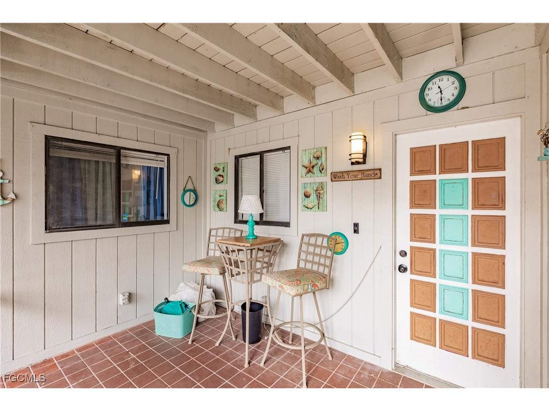 1055 Palm Avenue #216 North Fort Myers FL 33903 2025024058 image2