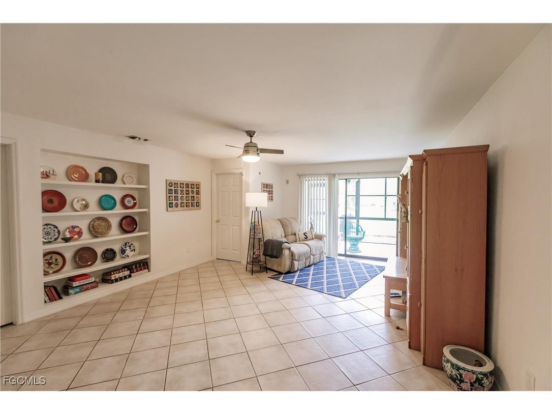 1055 Palm Avenue #216 North Fort Myers FL 33903 2025024058 image5