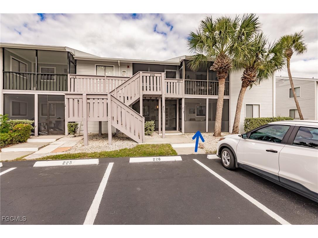 1055 Palm Avenue #217 North Fort Myers FL 33903 2026002253 image1