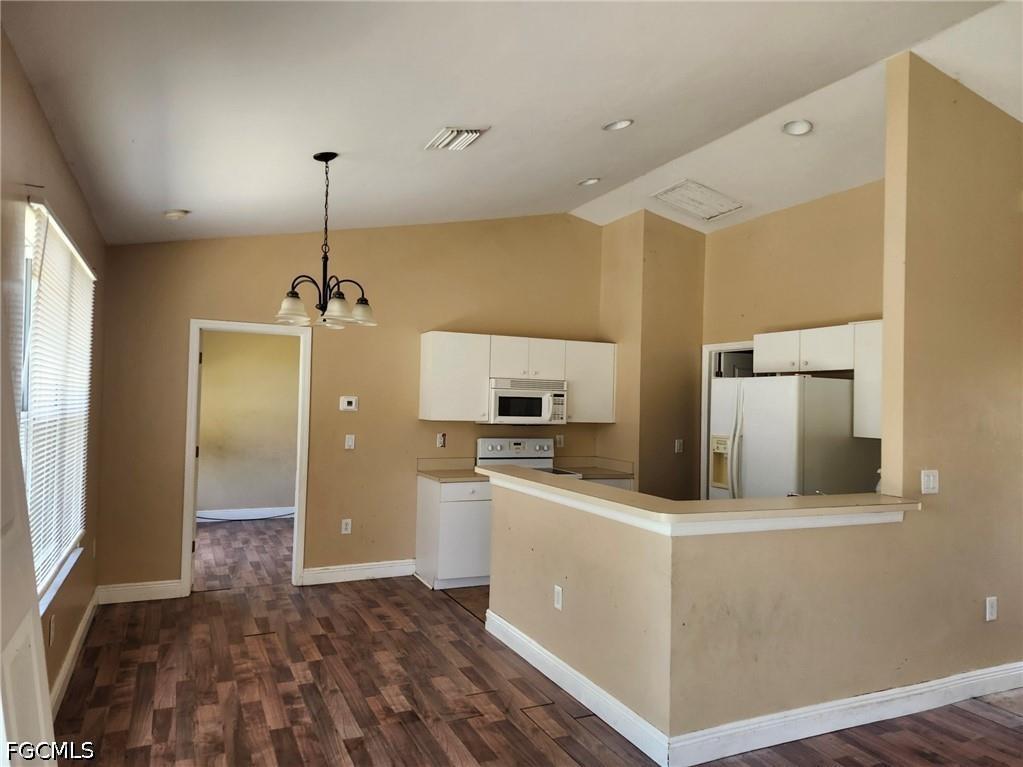 1055 Peach Street Lehigh Acres FL 33974 2026017889 image5