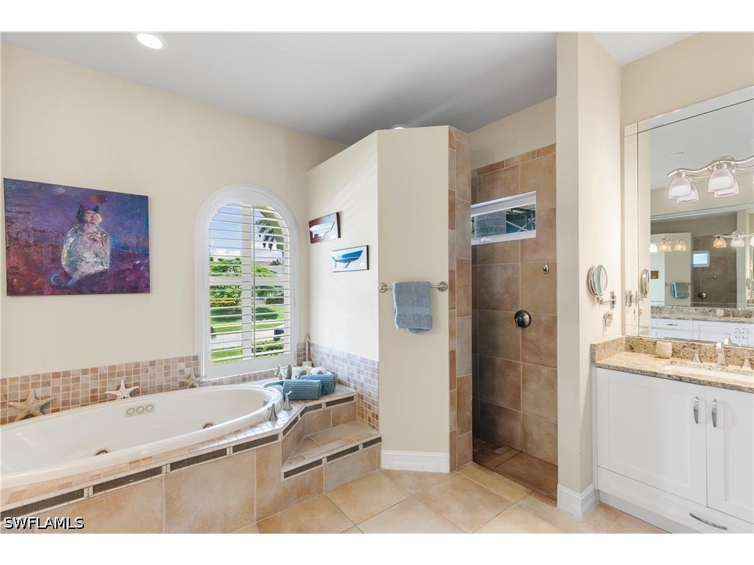 1056 Fieldstone Drive Marco Island FL 34145 226024349 image24