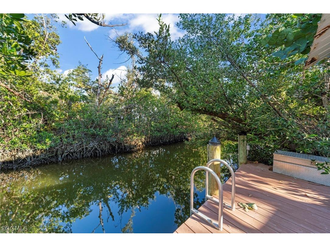1056 S Yachtsman Drive Sanibel FL 33957 2026003596 image27