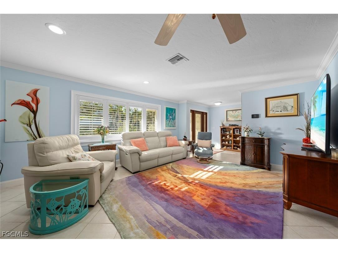 1056 S Yachtsman Drive Sanibel FL 33957 2026003596 image3