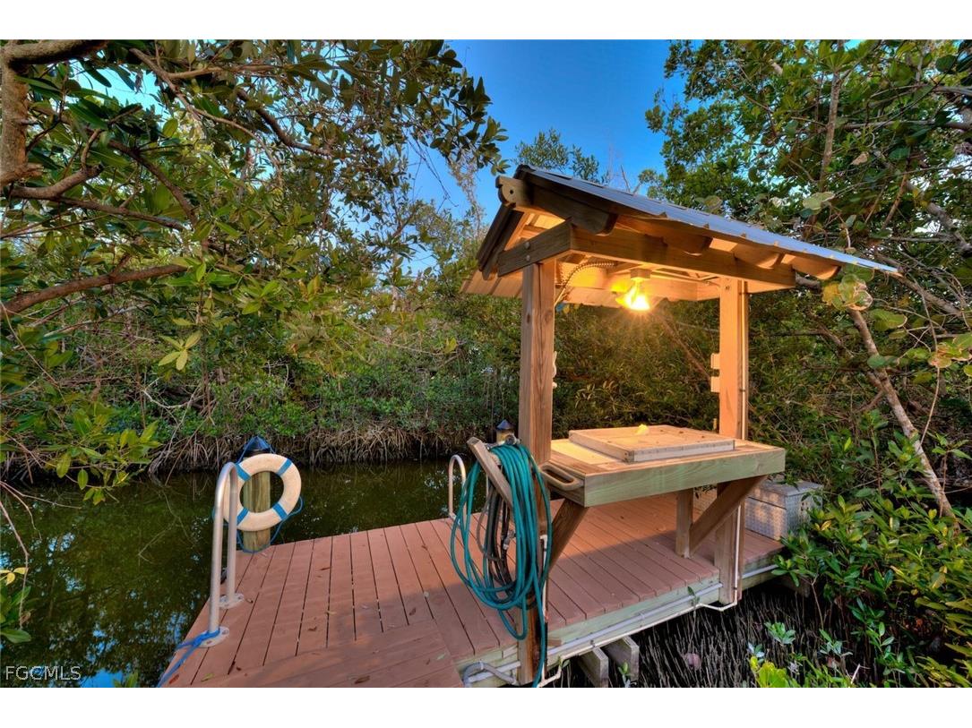 1056 S Yachtsman Drive Sanibel FL 33957 2026003596 image34