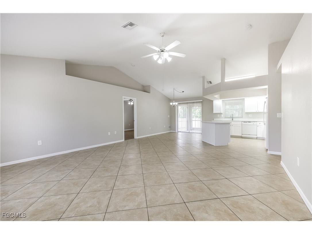 1056 Summa Boulevard Lehigh Acres FL 33974 2025013566 image3