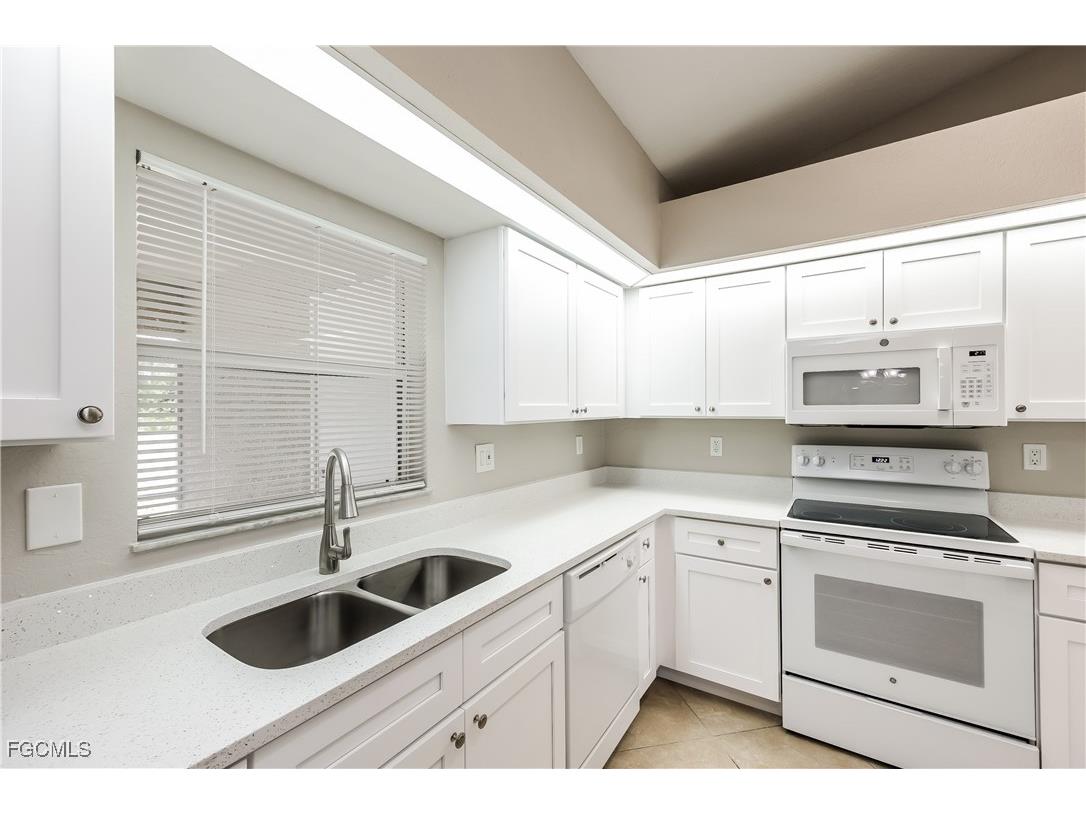 1056 Summa Boulevard Lehigh Acres FL 33974 2025013566 image5