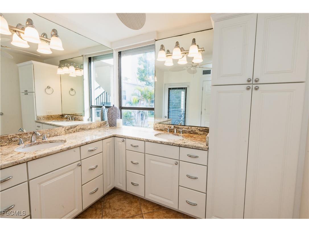 10562 Gulf Shore Drive #101/102 Naples FL 34108 2025005157 image20
