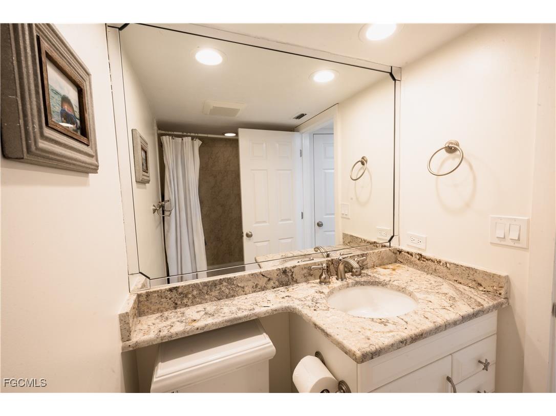 10562 Gulf Shore Drive #101/102 Naples FL 34108 2025005157 image22