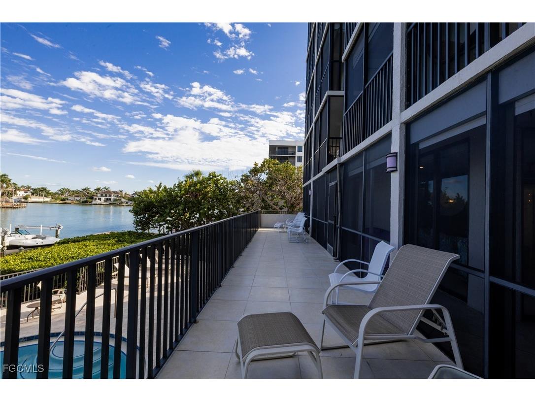 10562 Gulf Shore Drive #101/102 Naples FL 34108 2025005157 image36