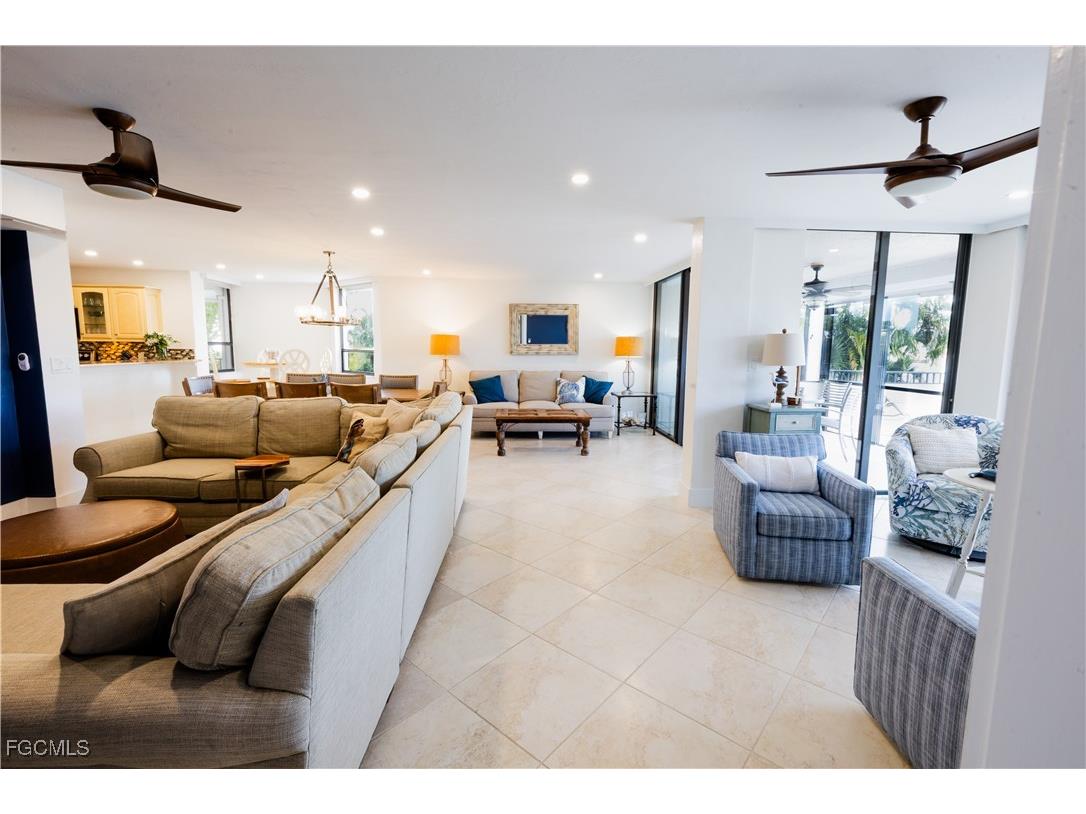 10562 Gulf Shore Drive #101/102 Naples FL 34108 2025005157 image4