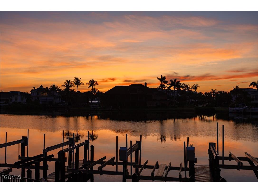 10562 Gulf Shore Drive #101/102 Naples FL 34108 2025005157 image46