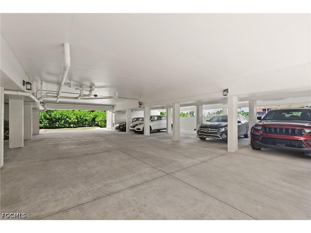 10562 Gulf Shore Drive #101/102 Naples FL 34108 2025005157 image48