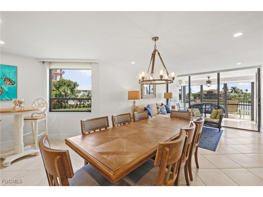 10562 Gulf Shore Drive #101/102 Naples FL 34108 2025015927 image12