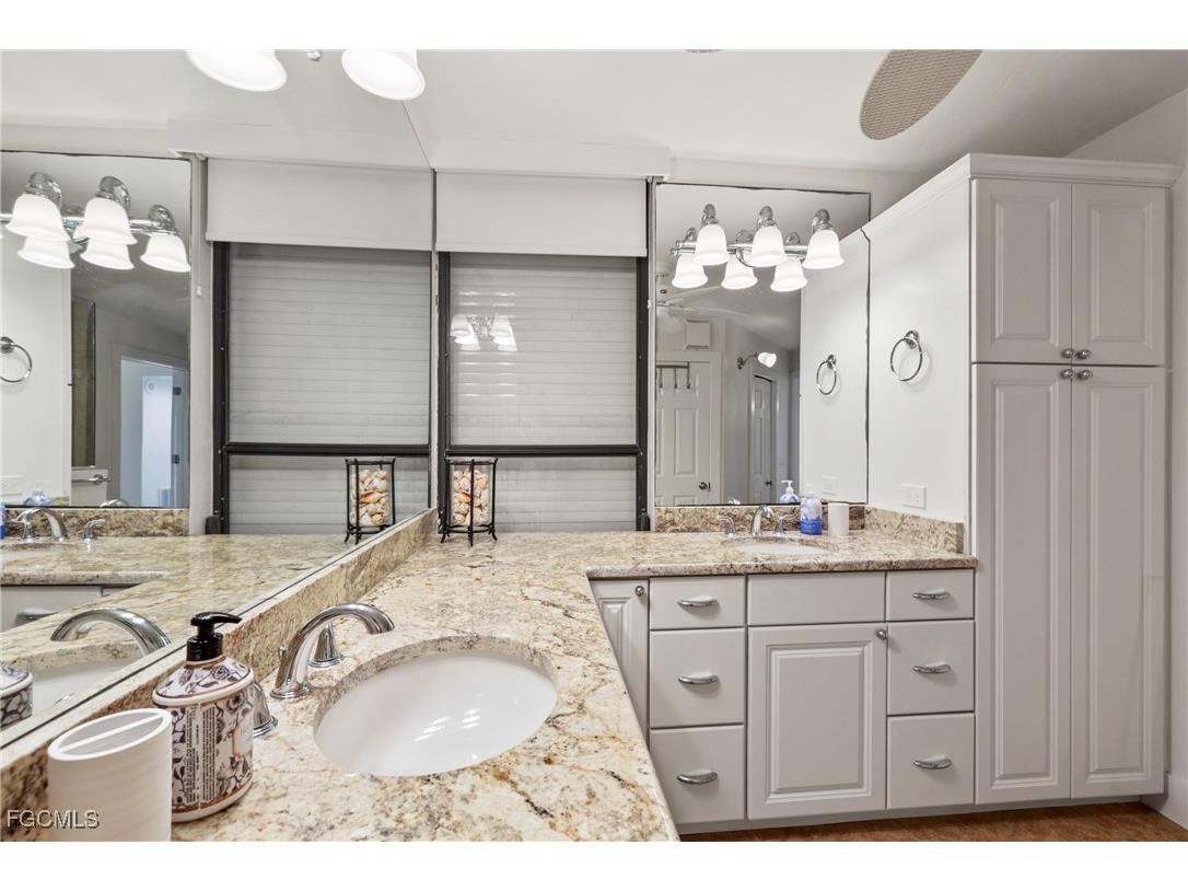 10562 Gulf Shore Drive #101/102 Naples FL 34108 2025015927 image16