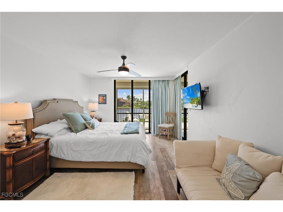 10562 Gulf Shore Drive #101/102 Naples FL 34108 2025015927 image19