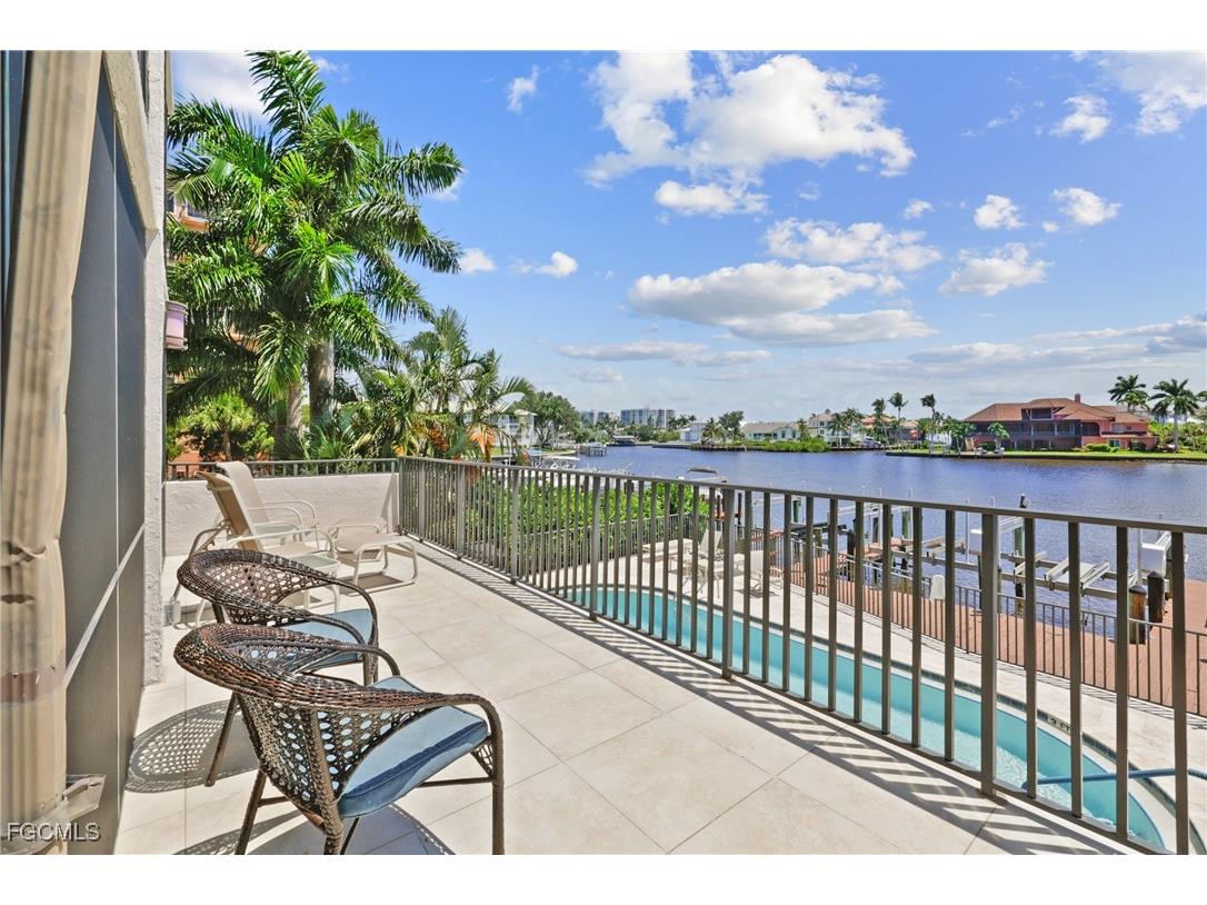 10562 Gulf Shore Drive #101/102 Naples FL 34108 2025015927 image23
