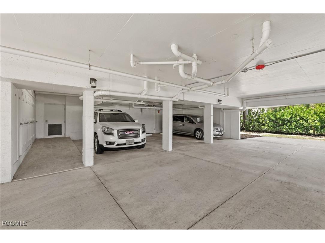 10562 Gulf Shore Drive #101/102 Naples FL 34108 2025015927 image24