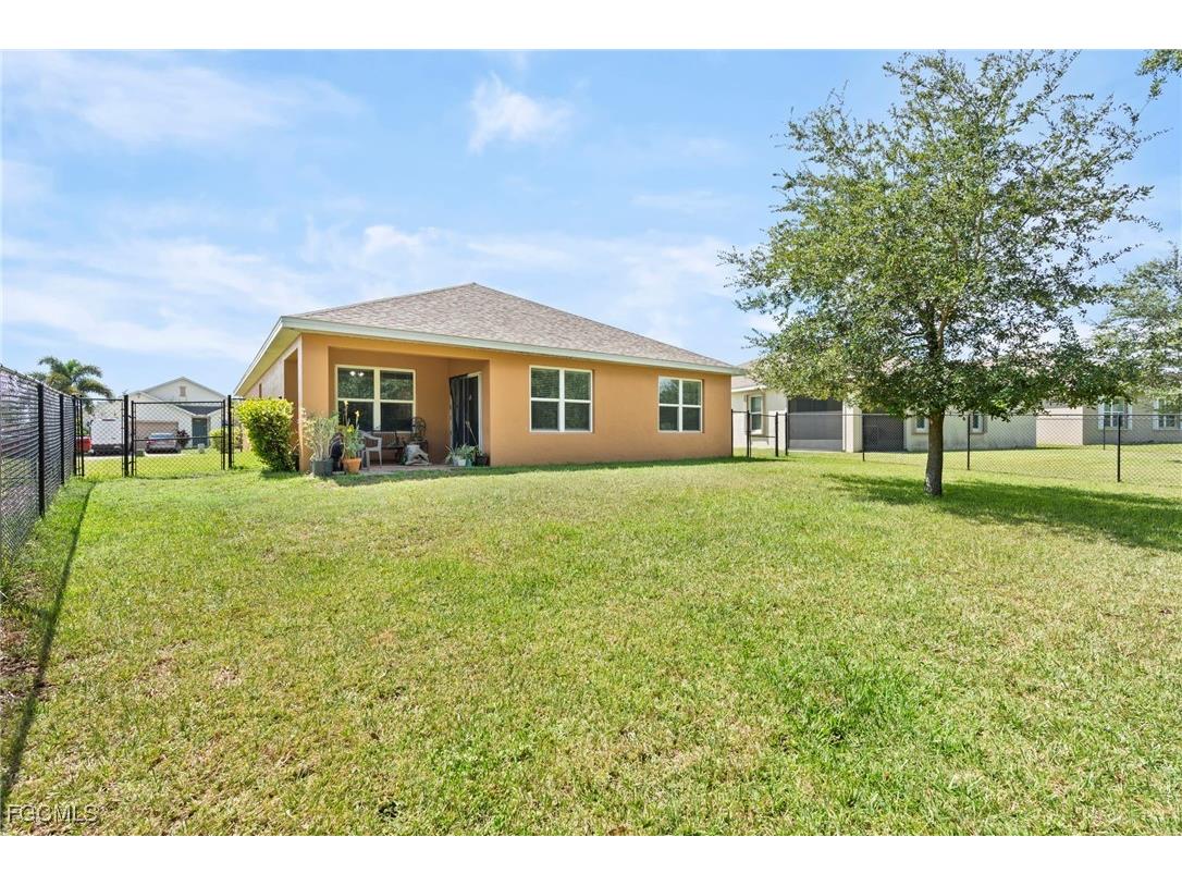 10564 Canal Brook Lane Lehigh Acres FL 33936 2025013057 image27