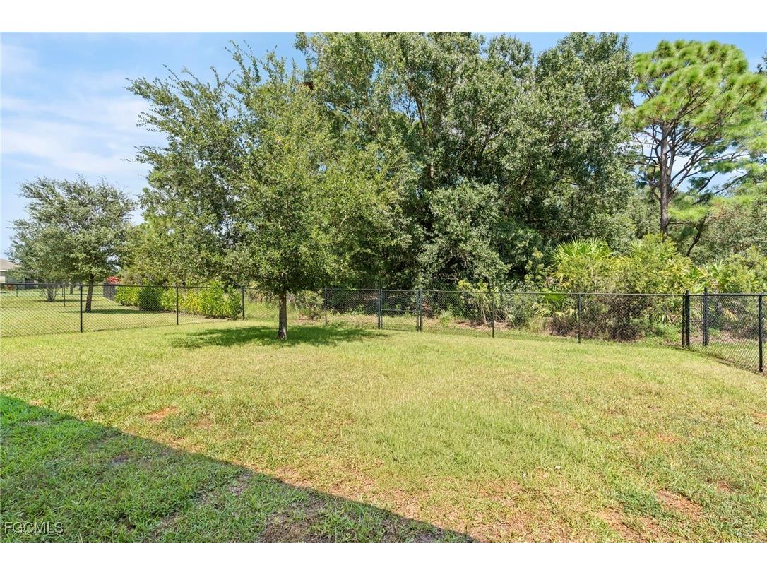 10564 Canal Brook Lane Lehigh Acres FL 33936 2025013057 image29