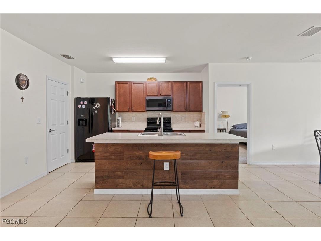 10564 Canal Brook Lane Lehigh Acres FL 33936 2025013057 image8