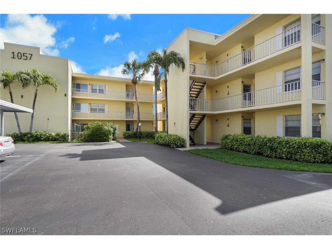 1057 Forest Lakes Drive #1208 Naples FL 34105 226010352 image2