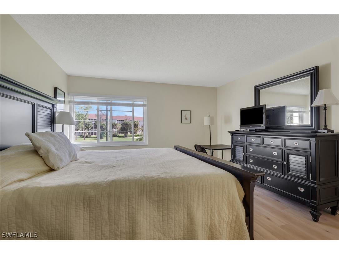 1057 Forest Lakes Drive #1208 Naples FL 34105 226010352 image20