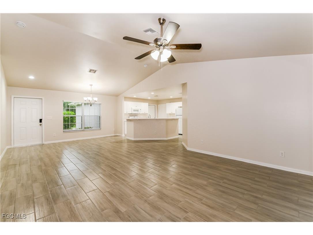 1057 Lilac Street E Lehigh Acres FL 33974 2025019978 image4