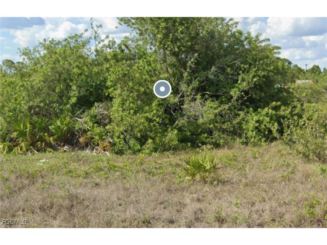 1057 Peach Street Lehigh Acres FL 33974 2025003136 image2