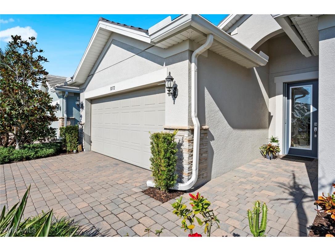 10572 Otter Key Lane Estero FL 33928 225080926 image3