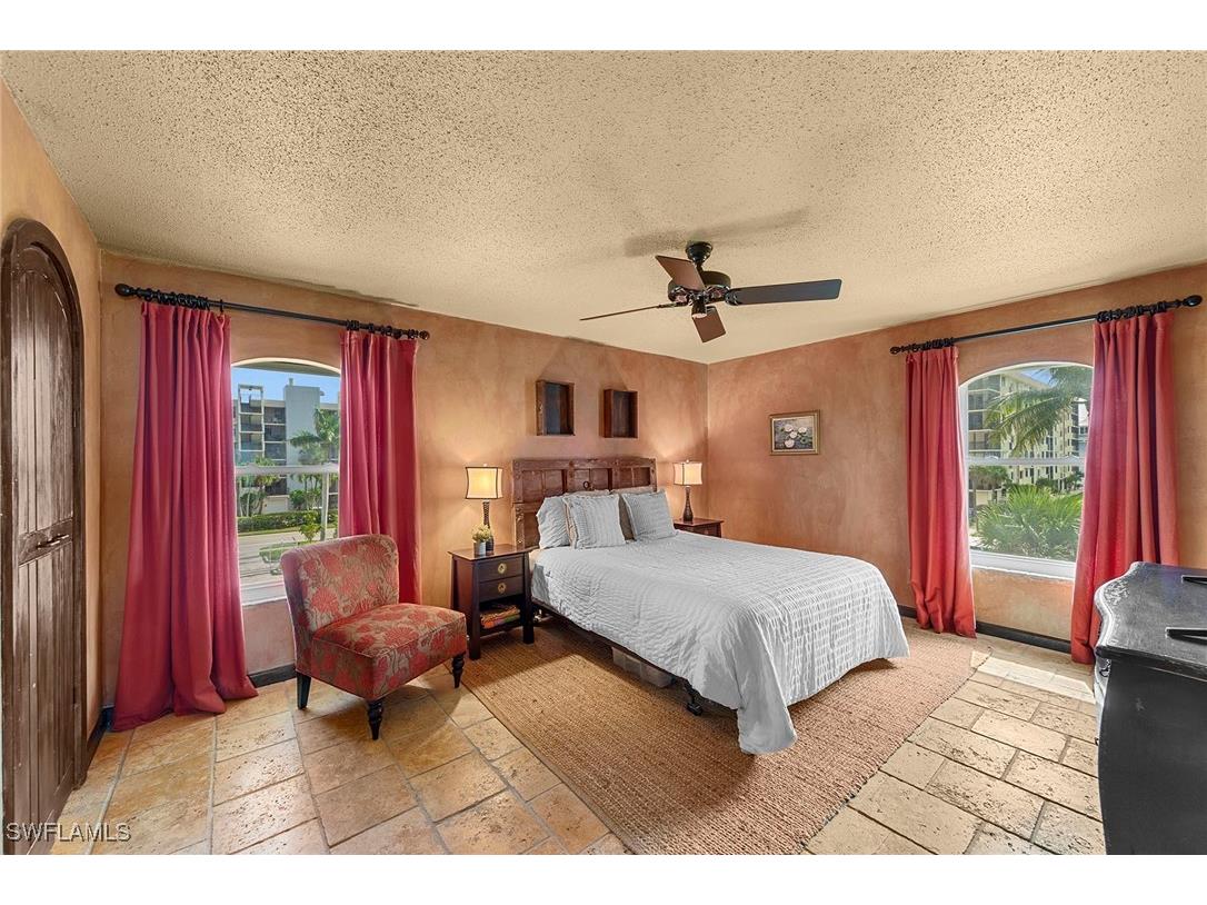 10573 Gulf Shore Drive #306 Naples FL 34108 225077439 image20