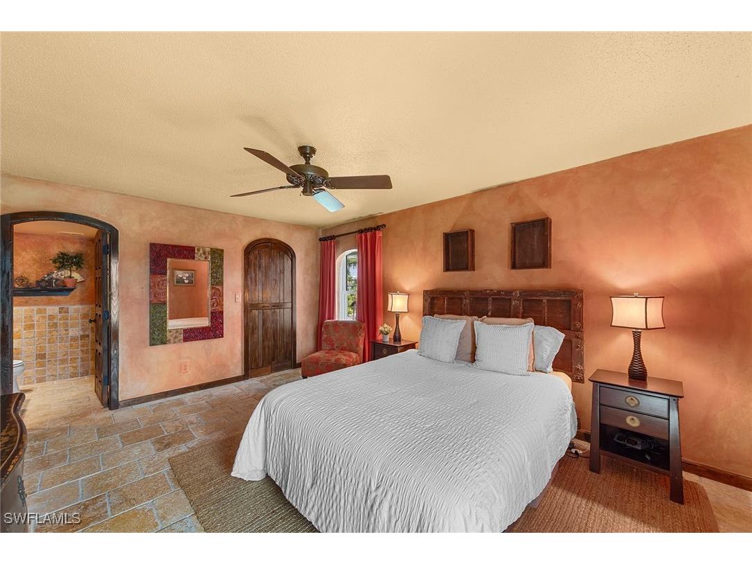 10573 Gulf Shore Drive #306 Naples FL 34108 225077439 image21