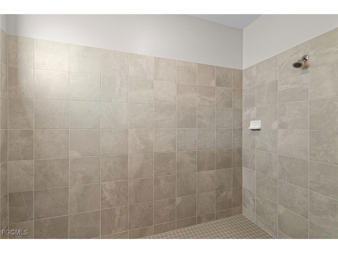 10575 Timber Creek Drive Fort Myers FL 33913 2025023341 image41