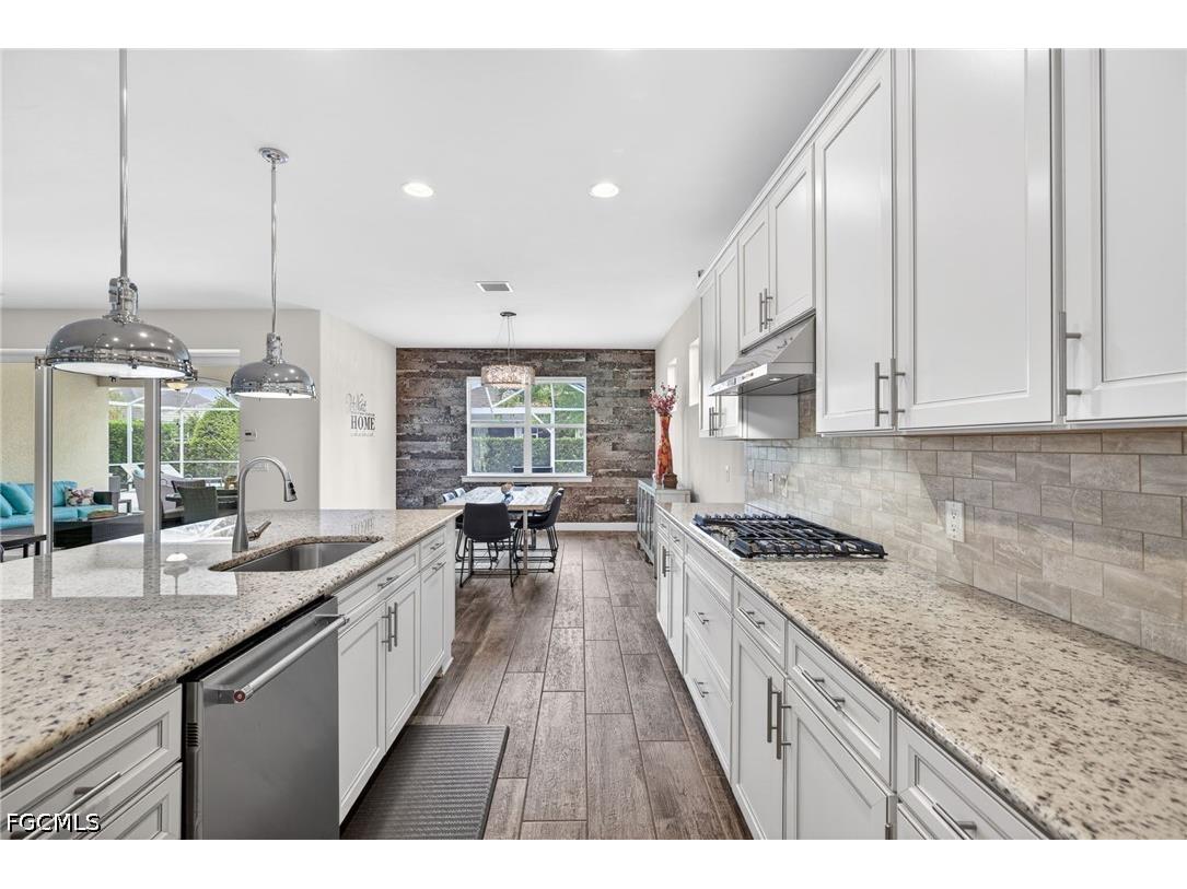 10582 Jackson Square Drive Estero FL 33928 2026015430 image16
