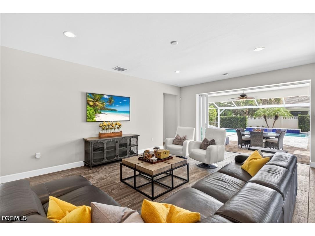 10582 Jackson Square Drive Estero FL 33928 2026015430 image8